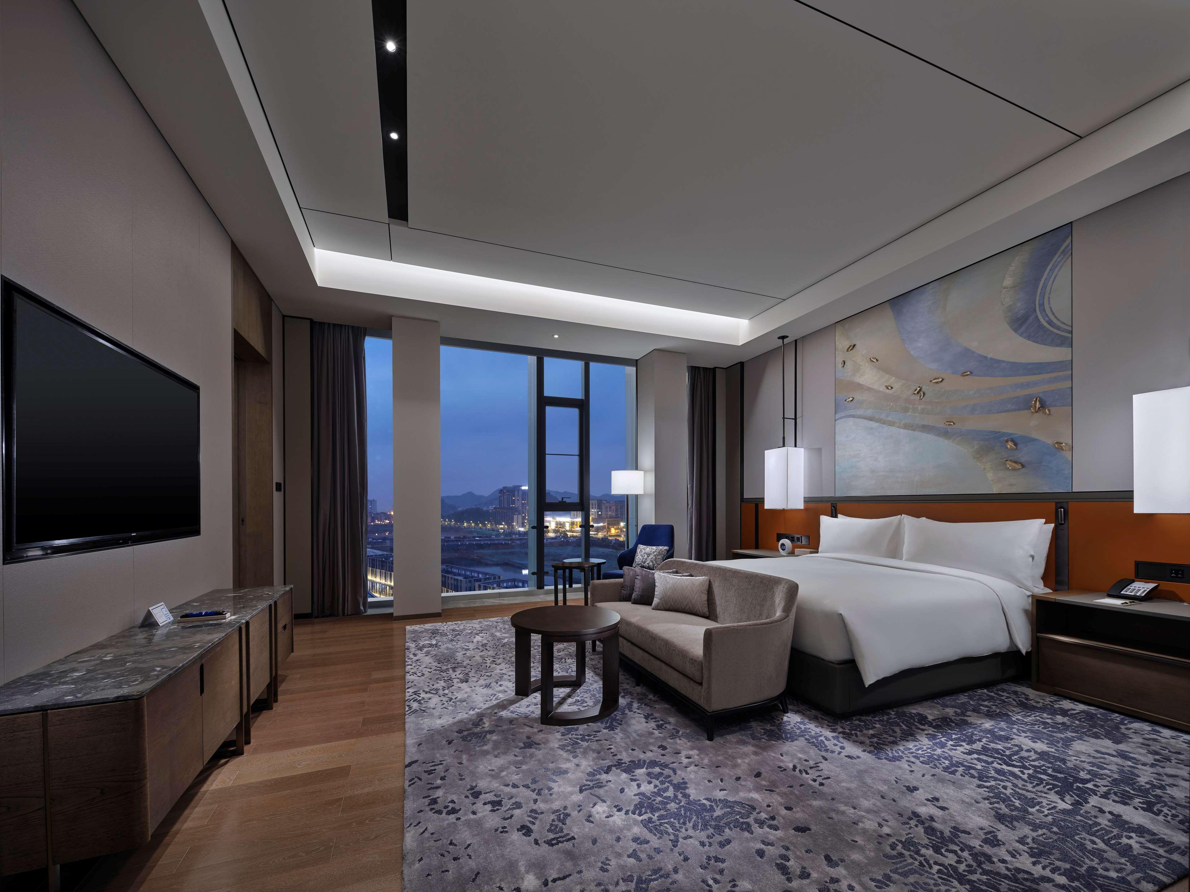 Готель Hilton Guiyang Ґуйян Екстер'єр фото