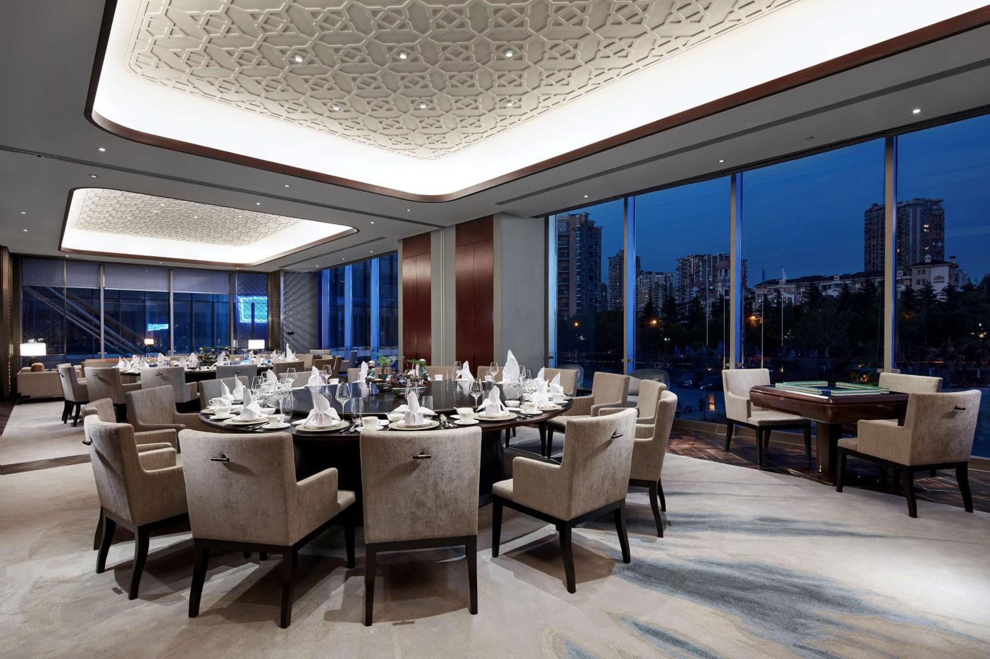 Готель Hilton Guiyang Ґуйян Екстер'єр фото