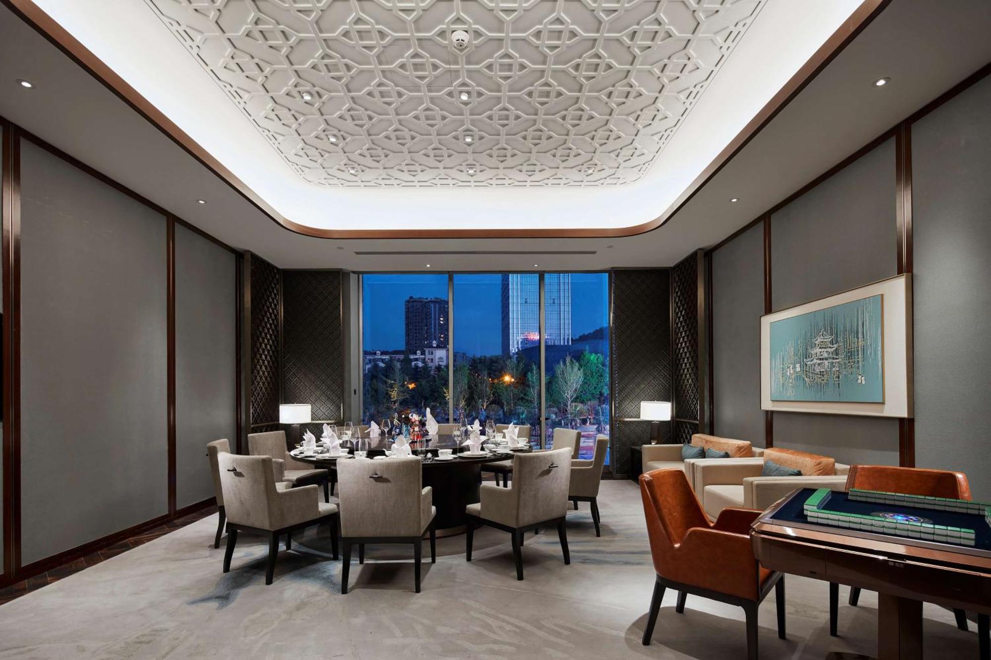 Готель Hilton Guiyang Ґуйян Екстер'єр фото
